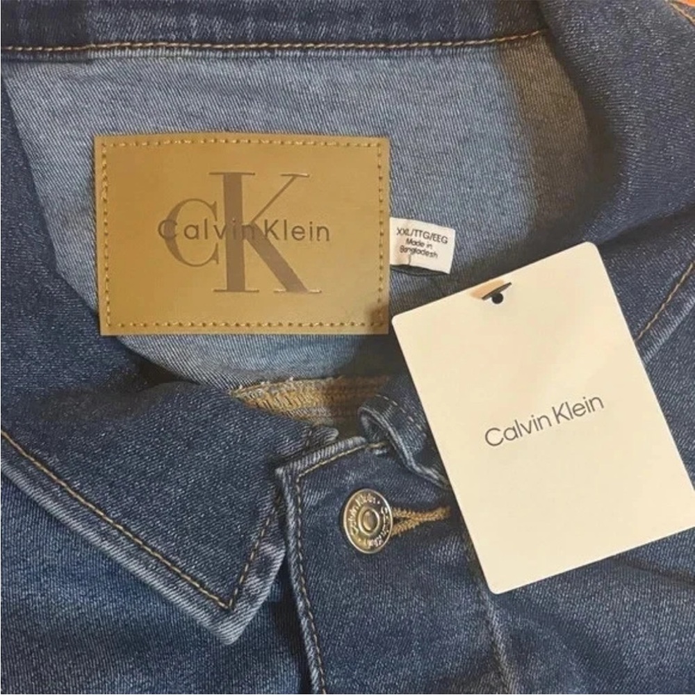 Calvin Klein Women's Button Up Denim Classic Trucker Jacket Storm Blue XXL - Picture 2 of 6
